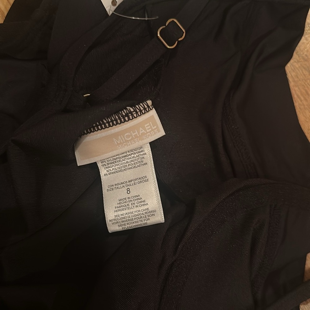 Michael Kors Solids logo belt Underwire One-Piece NWT 8 - Picture 6 of 6